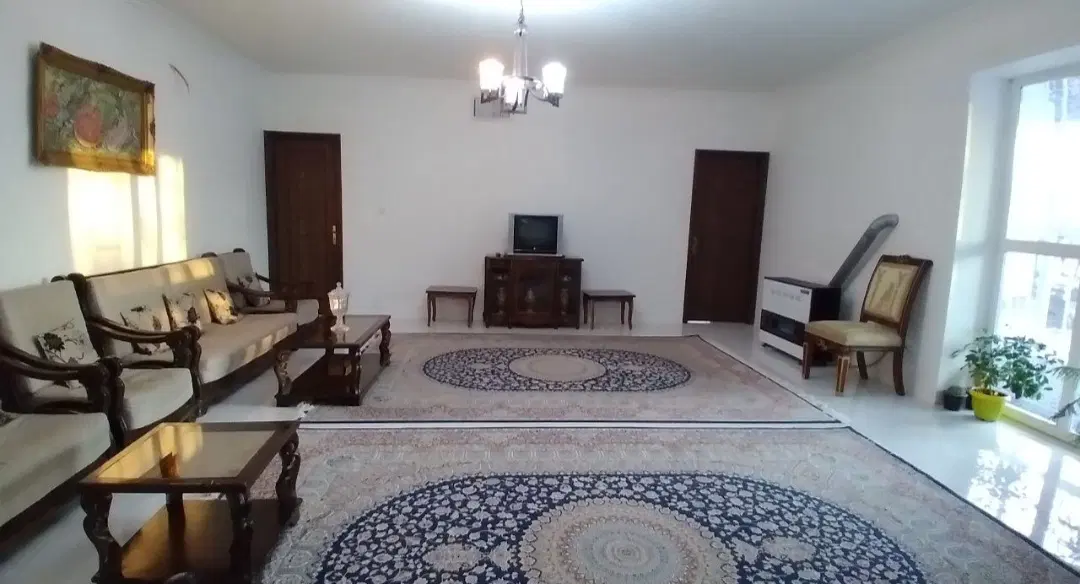 اجاره باغ و ویلا در شاهنامه ۳۴ با استخر آبگرم