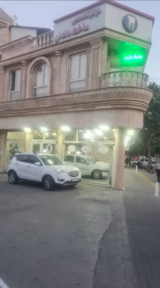 مزایده ۳ مغازه تجاری سعدی قزوین از متری ۳۸۷ میلیون