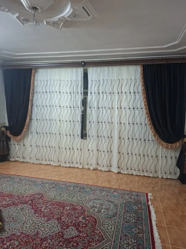 سوییت خانه ویلایی ۴۰۰متر ۳خواب بزرگ مرکز شهر