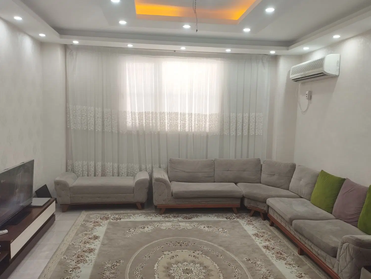 واحد 75 متری