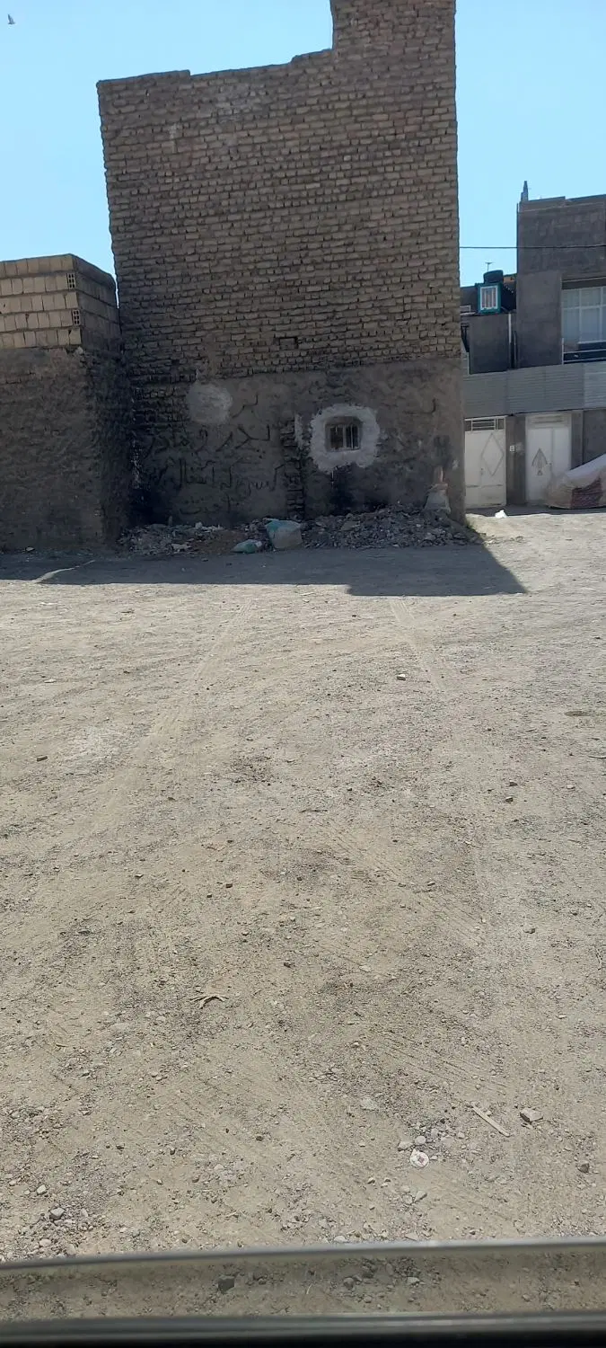 زمین ۵۰متری سر دونبش ۲۲بهمن درخشان یک