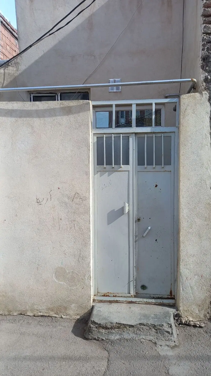 خانه ویلایی ۵۰ متری در دانش اباد