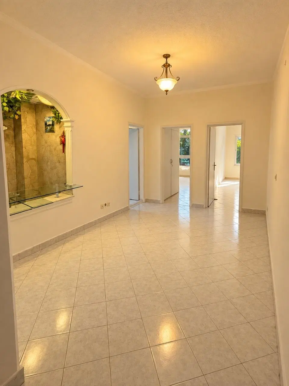 فروش آپارتمان حیاط دار