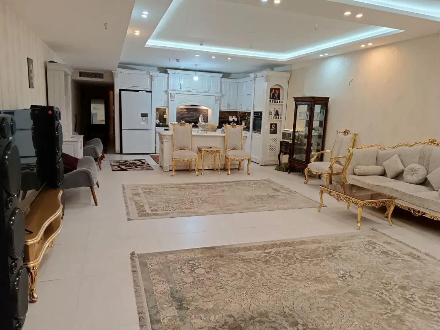 98و72متری نزدیک حرم حاشیه خیابان سندملکی خوش نقشه