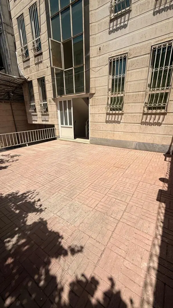 ۲۲۵متر با جواز