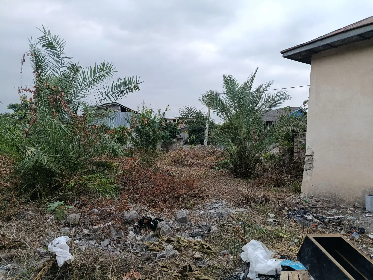 ۹۸۰مترزمین مسکونی باسندمالکیت وبنای کلنگی