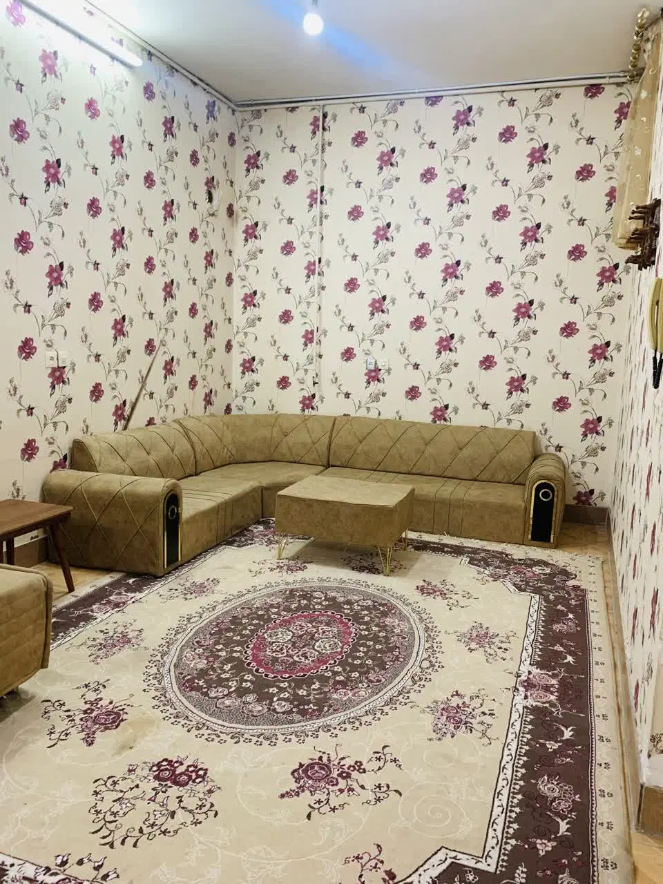 اجاره سوییت مبله_روزانه هفتگی ماهیانه پارکینگ دار