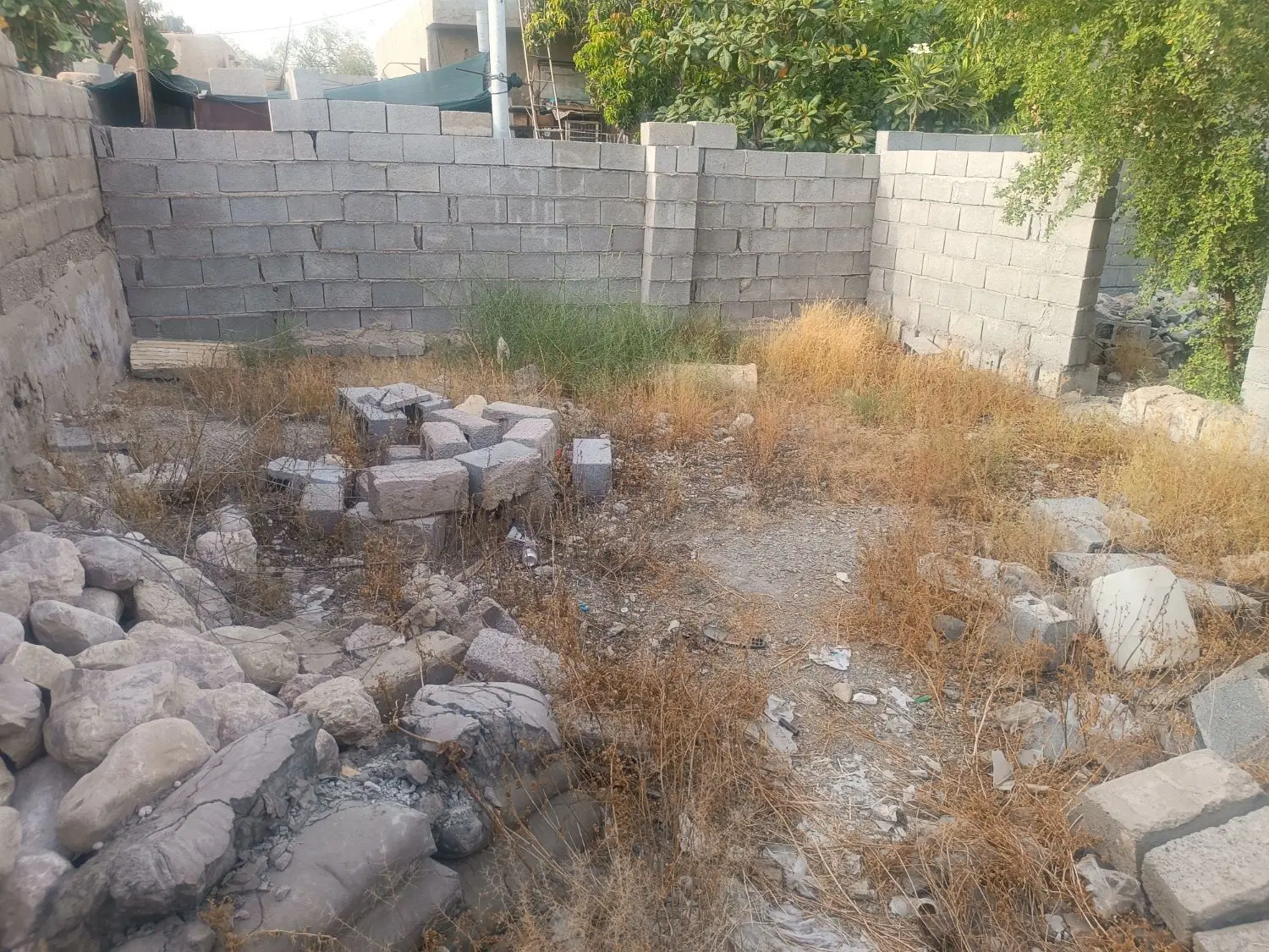 زمین به متراژ ۱۳۴متر
