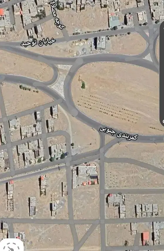 زمین در احمداباد