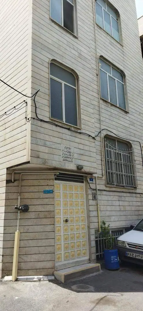 آپارتمان ۸۰ متری سه خوابه