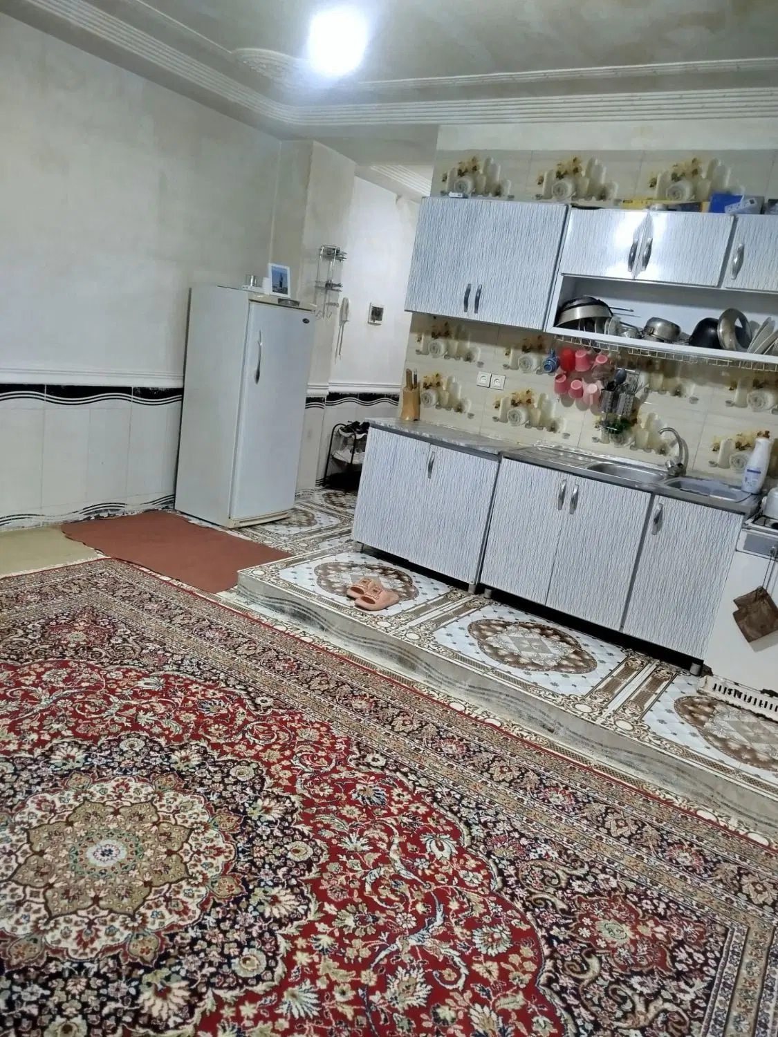 رهن و اجاره طبقه اول و دوم بله زار خیابان اصلی