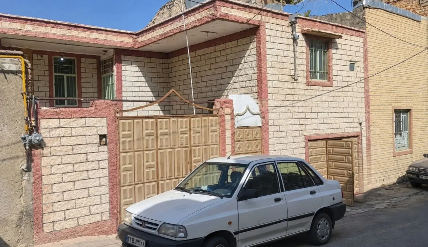 فروش خانه ویلایی ۱۰۰ متری  حیاط  ویلایی ۱۰۰ متری