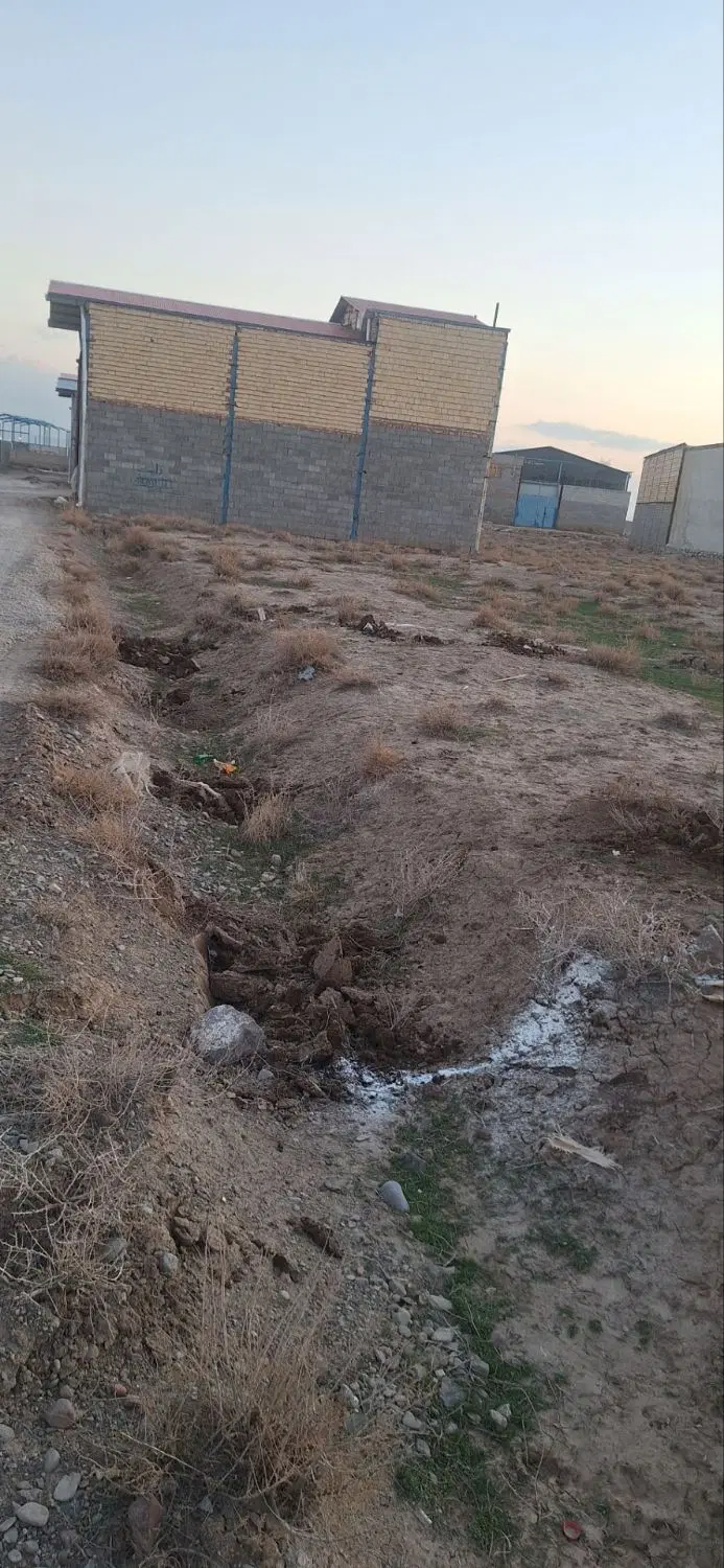 زمین در الوار سفلی ۱۲۶ متر
