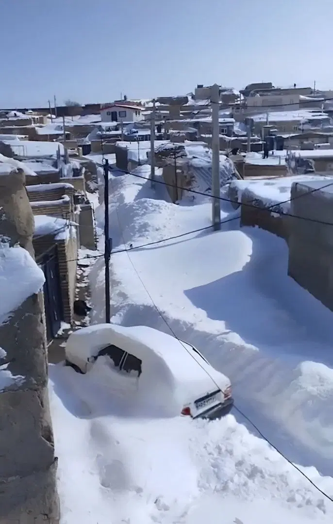 فروش زمین مسکونی در روستای قلعه کهنه انوشیروانی