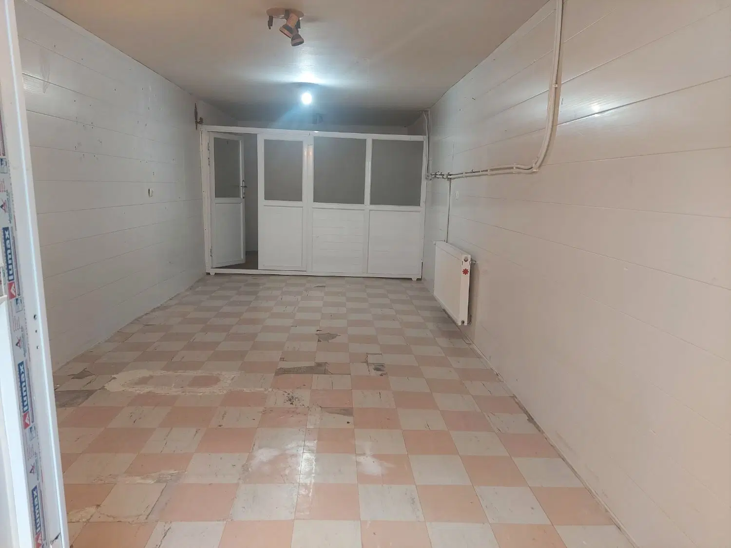 مغازه ۲۵ متری محدوده صاحب الزمان