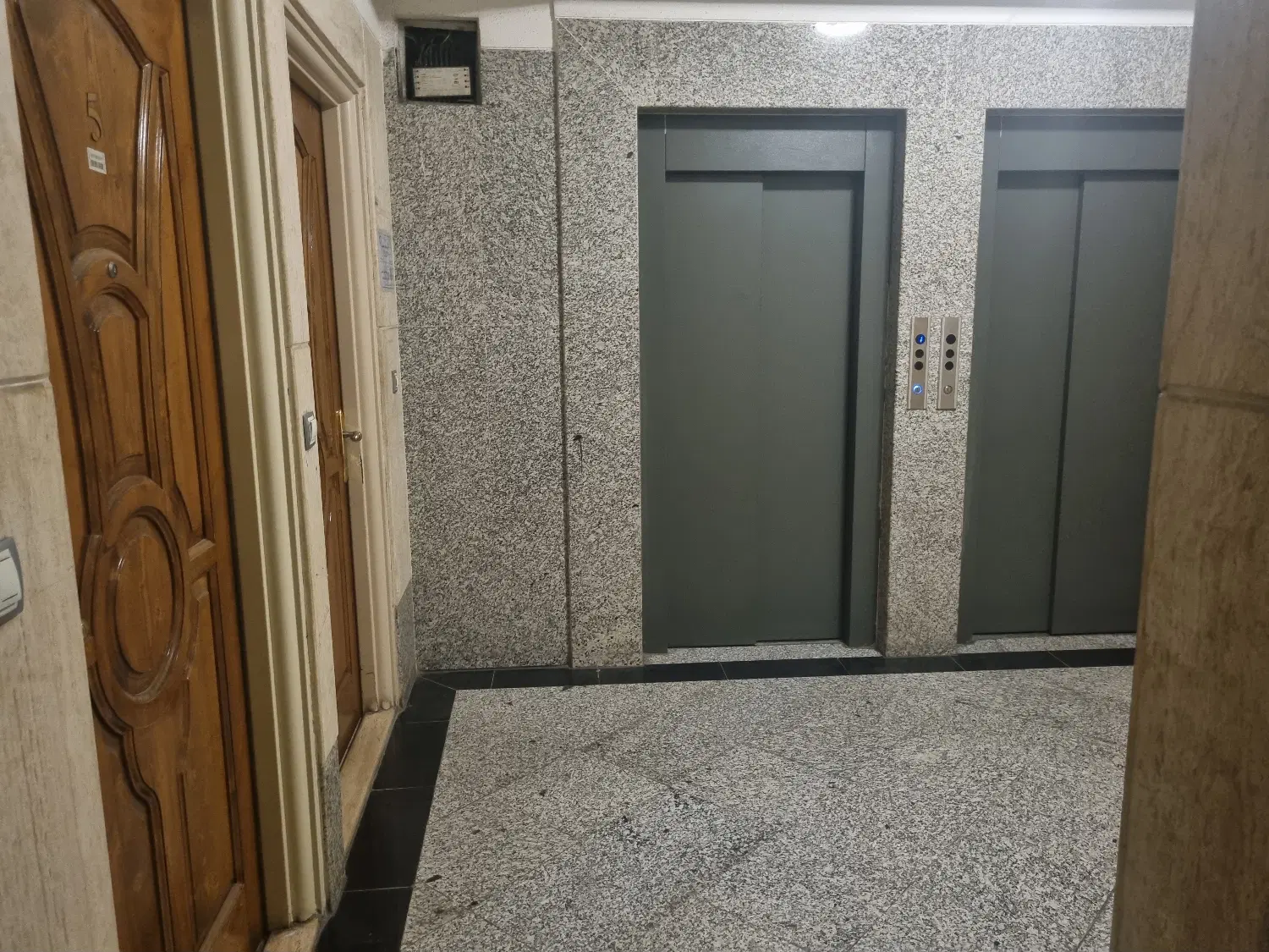موقعیت اداری بی نظیر