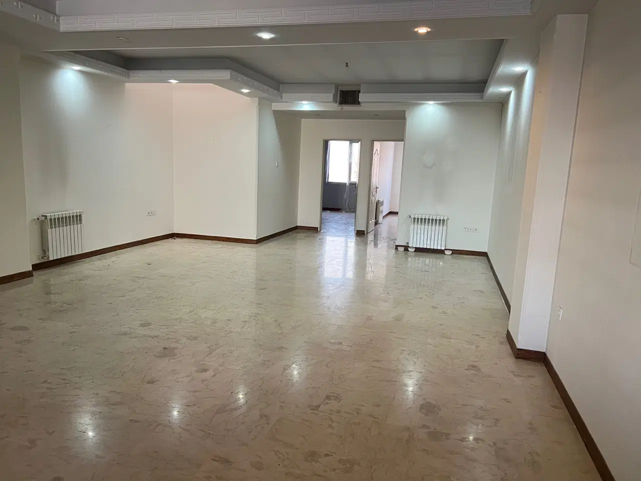 ۱۲۰متر اردیبهشت جنوبی