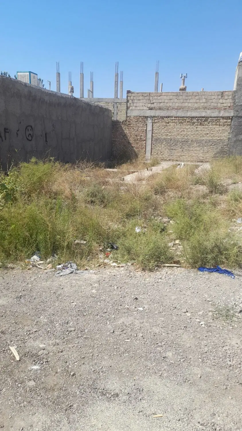فروش زمین ناصرآباد ۱۲0متری جواز دهیاری شناژ دارد
