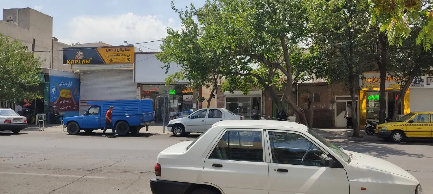 فروش ملک تجاری و مسکونی بر خیابان ۲۴ متری اره گر