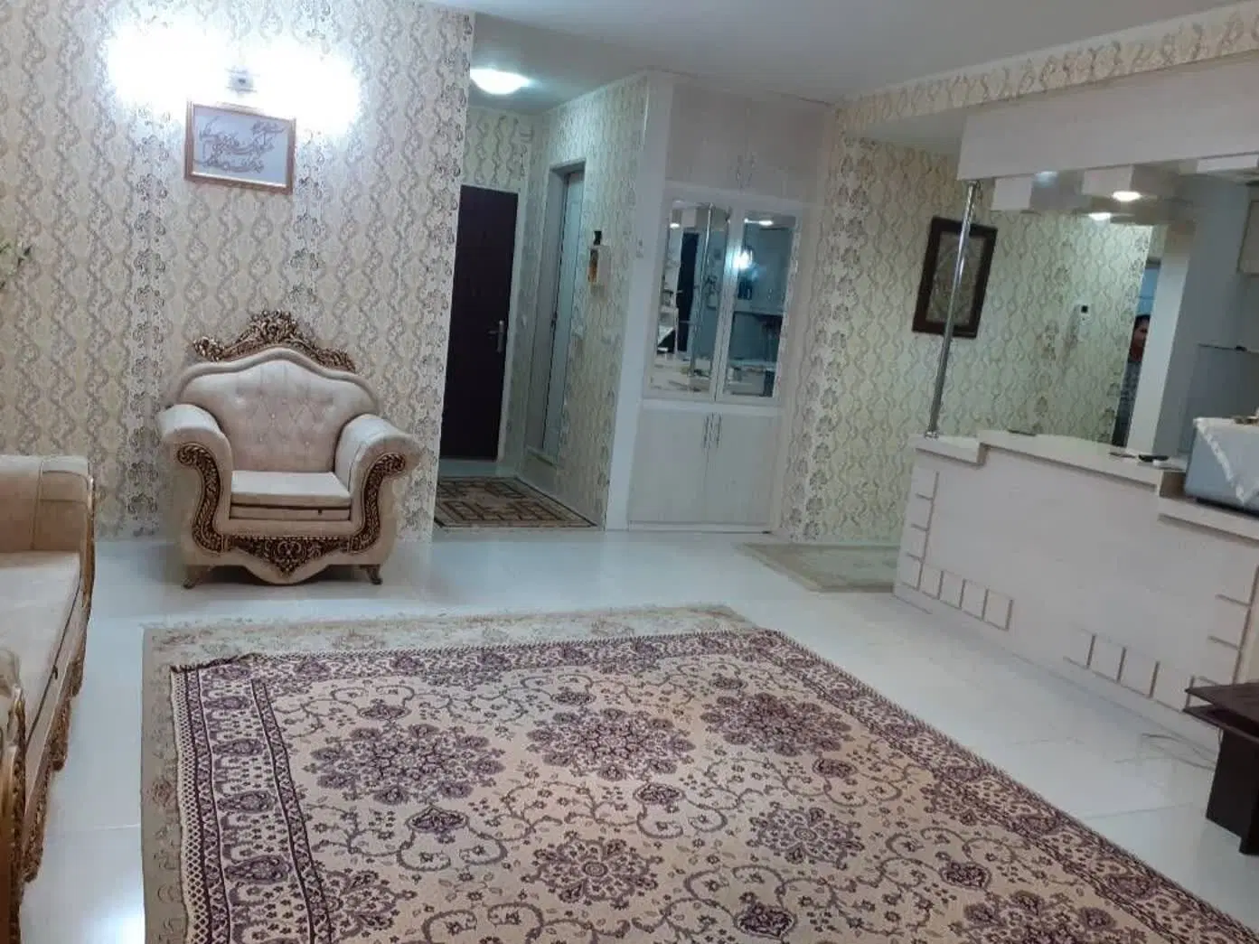 آپارتمان 82 متر انتهای امیریه ی 31