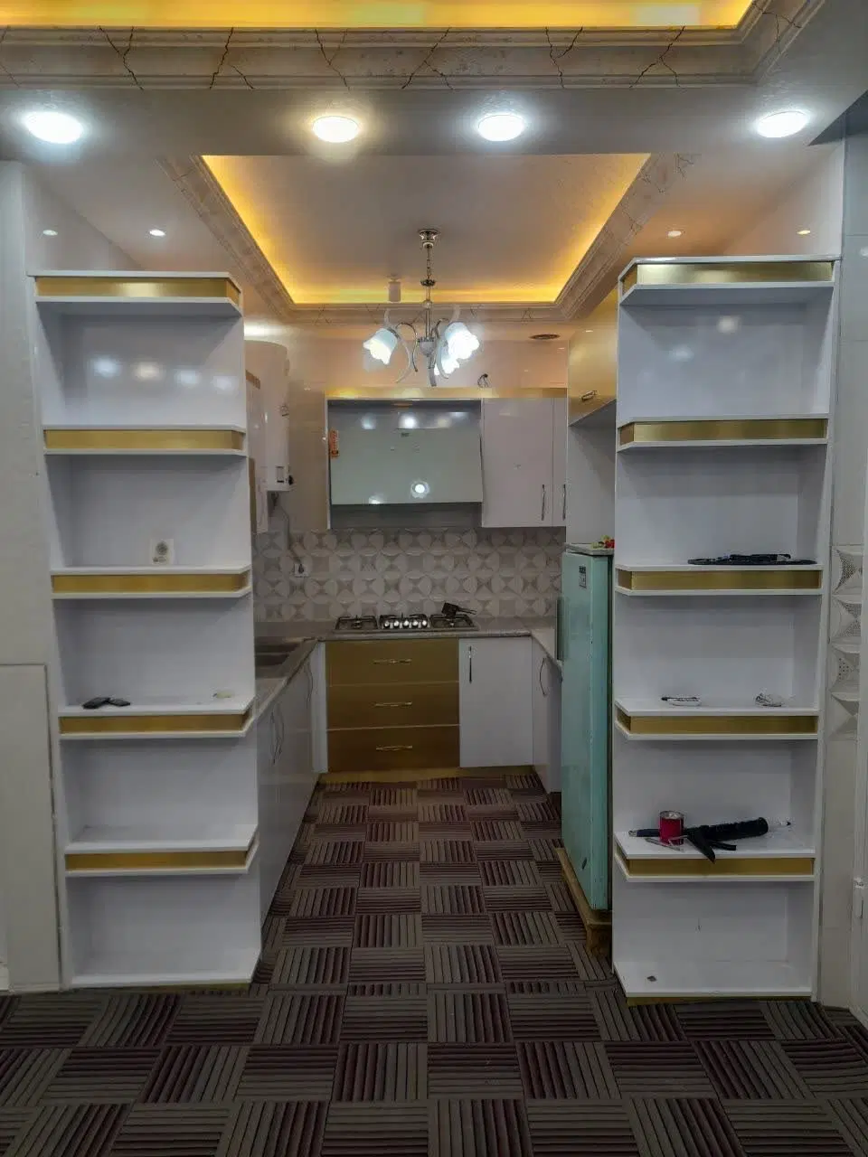 فروش باغ ۳۵۰ متری با برق شخصی در قلعه سفید