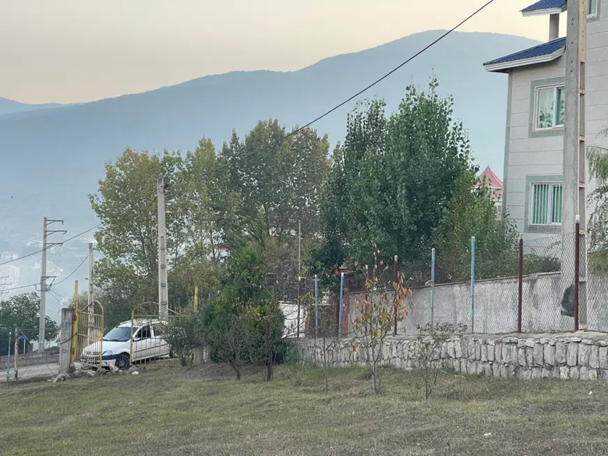 ملک خوشقواره در بام بنفشده