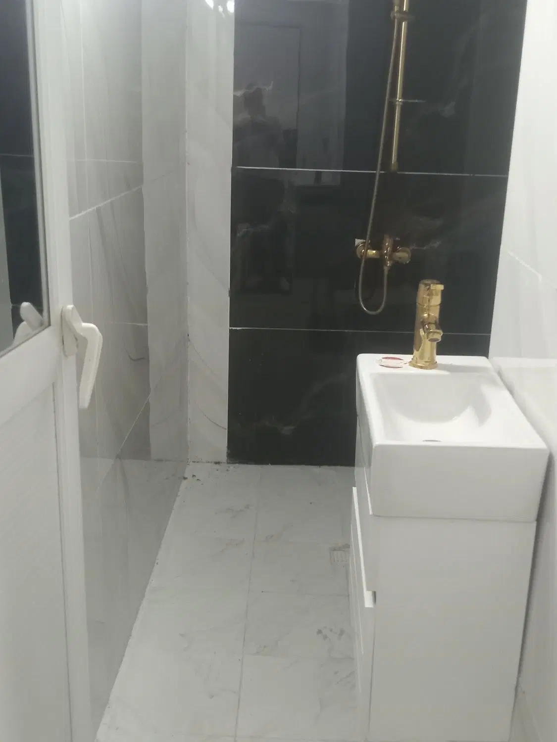 اجاره سویت کوتا مدت ساعتی در باغ بزرگ واقع طبرسی