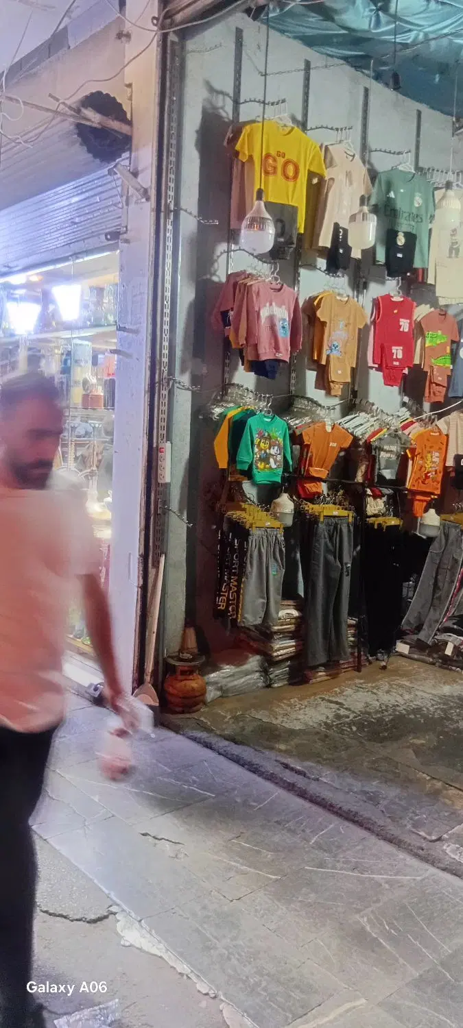 ۹ متر مغازه درخ بهرامی و بهخیال
