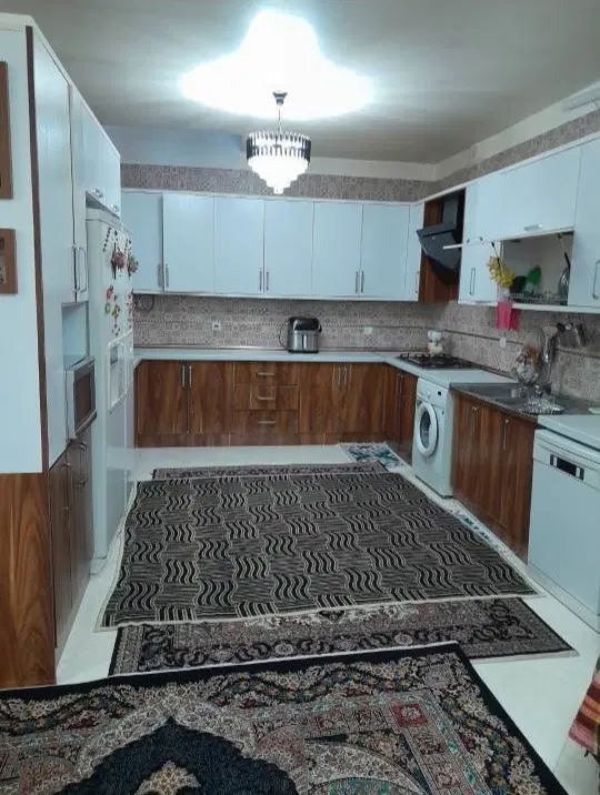حدود ۹۰ متر دو خواب ویلایی شهرک استقلال