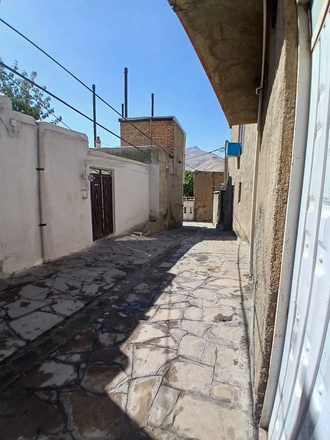 فروش خانه ویلایی واقع در روستای صلوات آباد