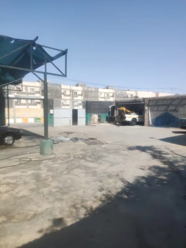مغازه داخل گاراژ امنیت بالا نگهبان ۲۴ ساعت پنجتن۴۷