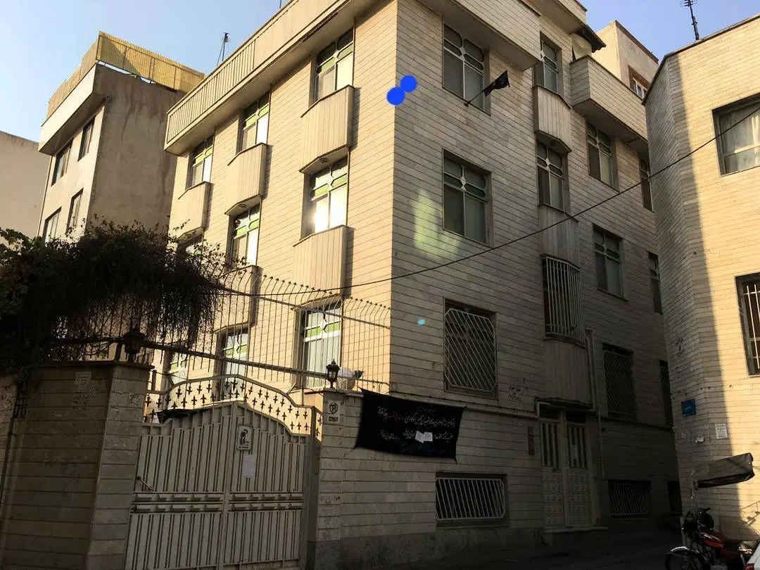 60 متر پیروزی تخلیه