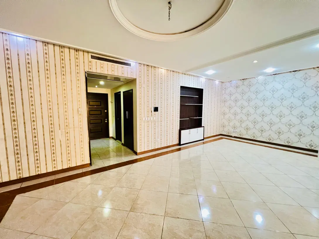 ۱۸۴ متر برج باغ پاریز (سازنده شرکت صبا نفت)