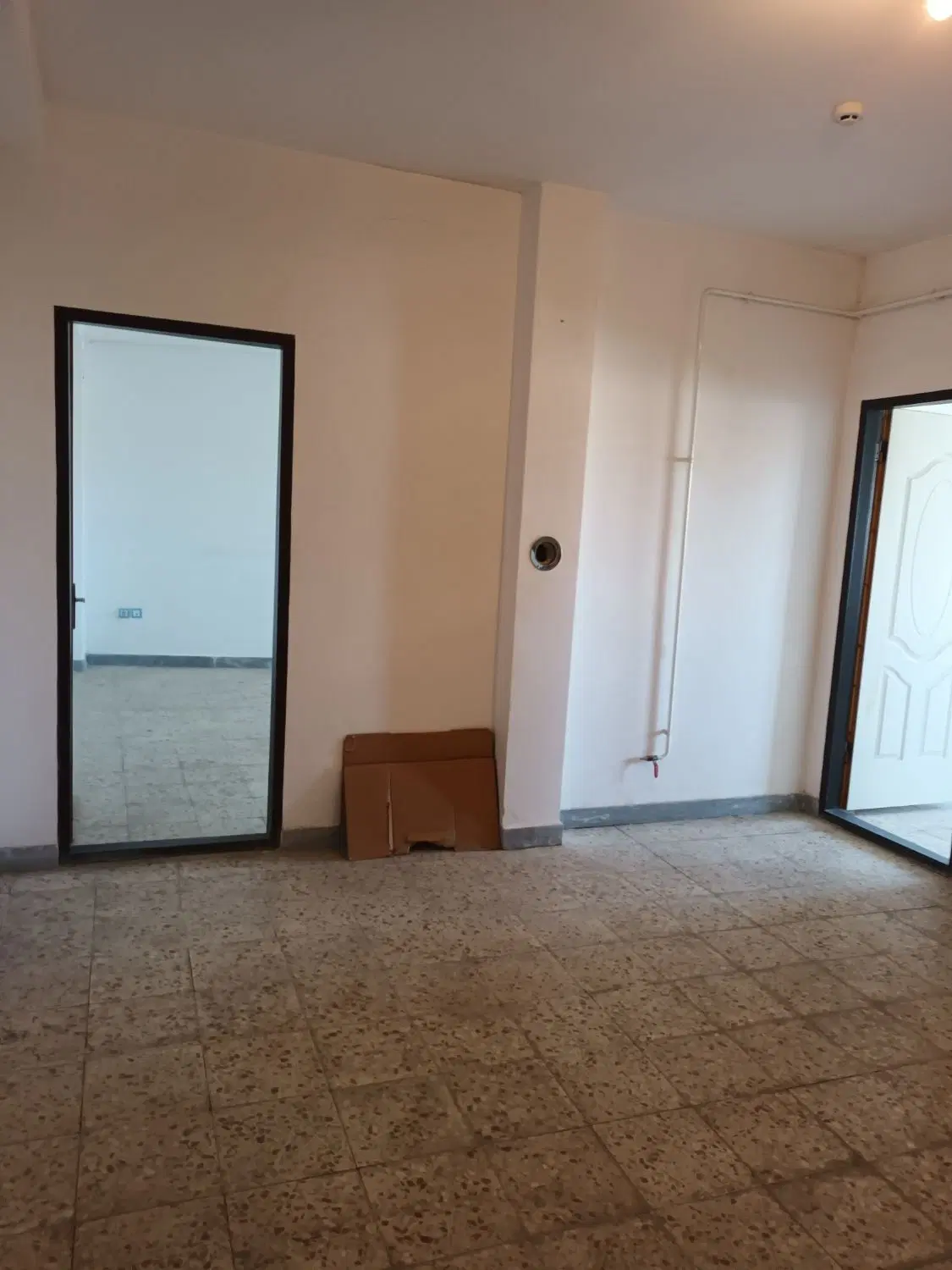 اجاره واحد تجاری خدماتی