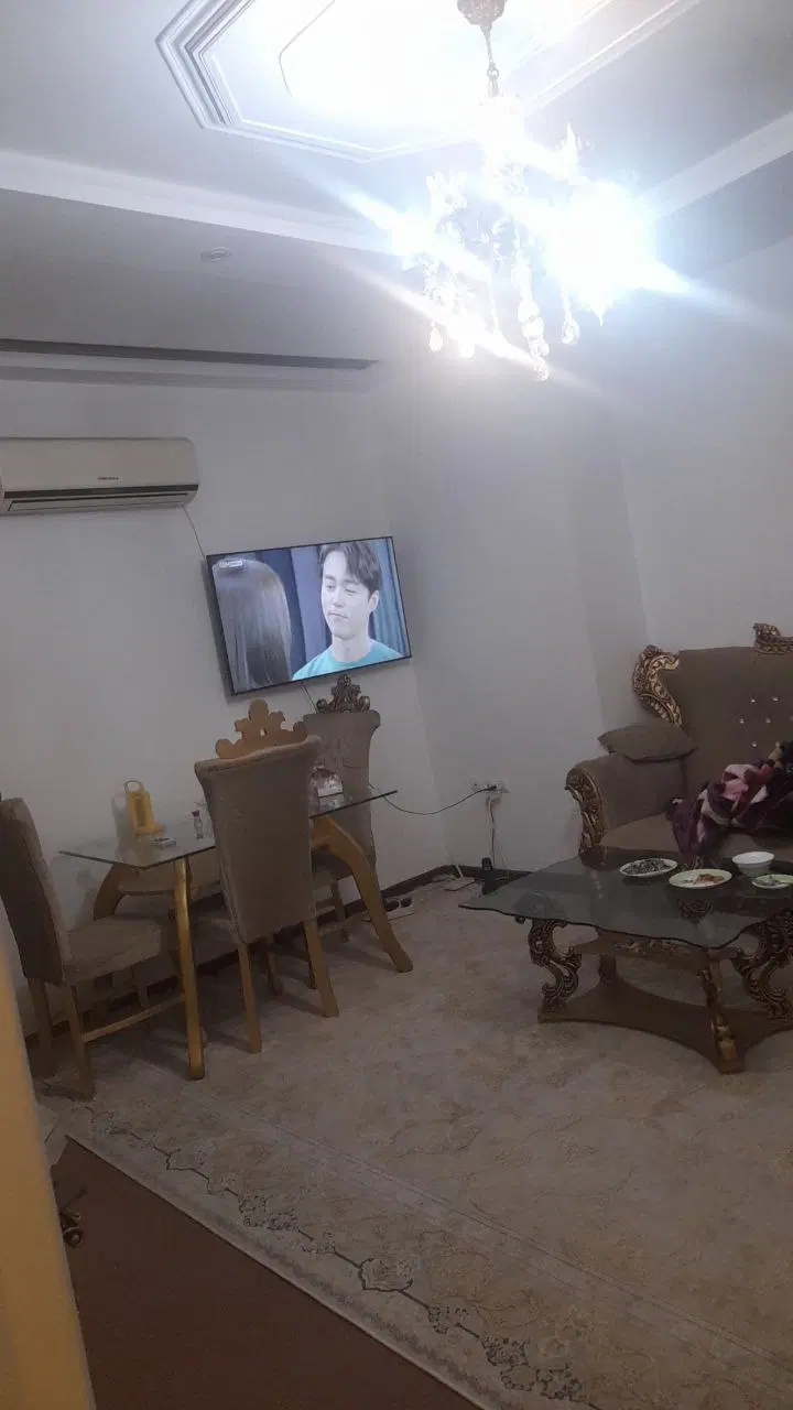 ۴۲ متری اندیشه فروشی