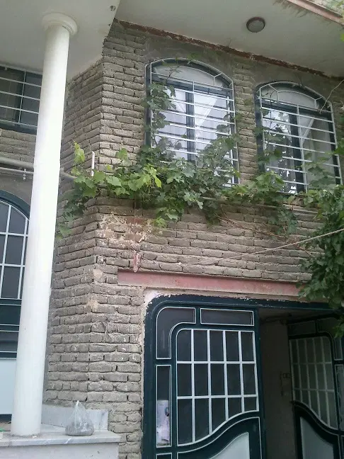 معاوضه تعویض  خانه مسکونی با نیمه ساخت اسکلت