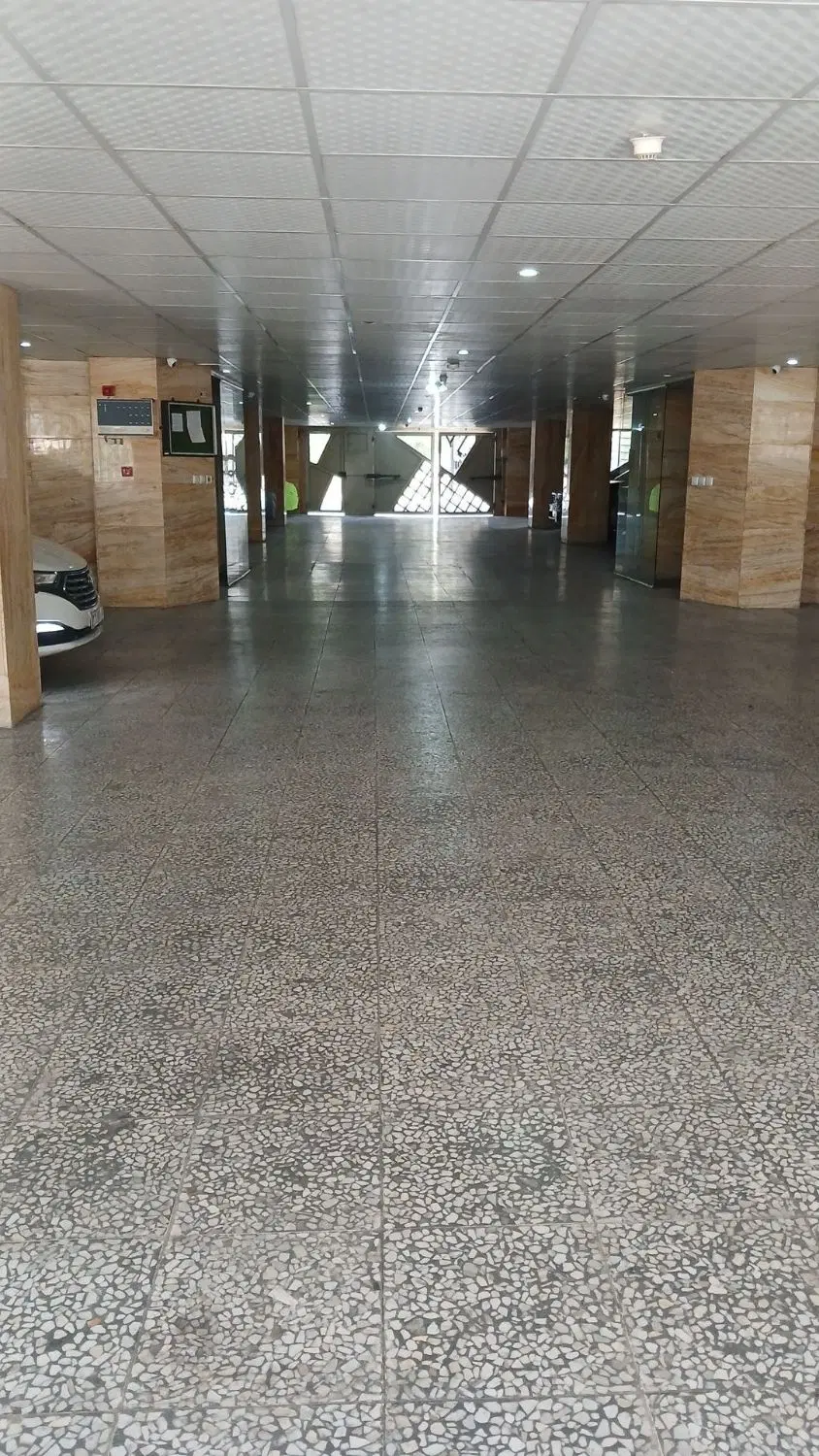 یک واحد آپارتمان ۱۱۵ متری