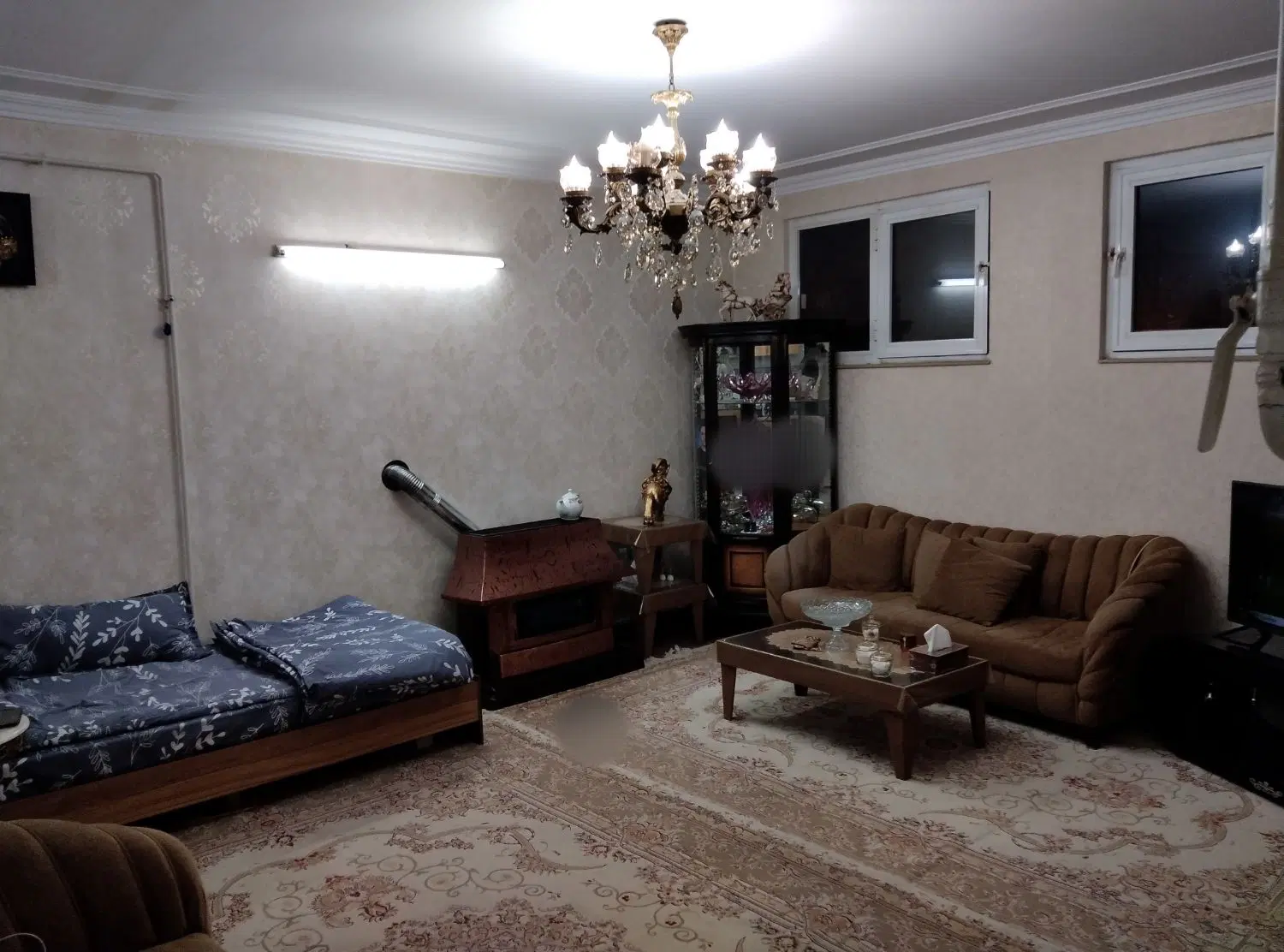 آپارتمان منجم حجتی چوستدوزان کریم آباد قره تاجی
