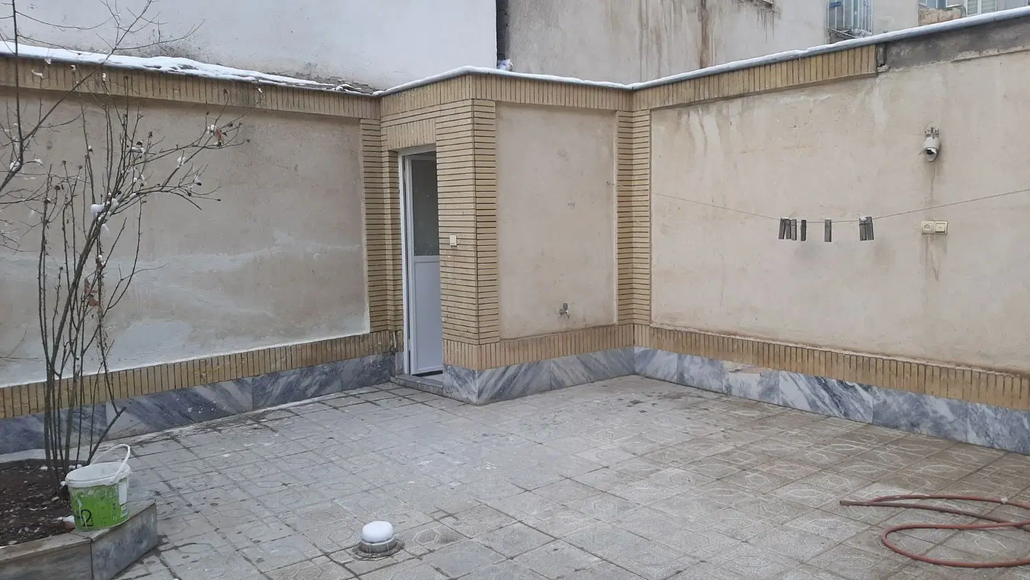 ۱۰۸ متری همکف در بهترین لوکیشن خاقانی
