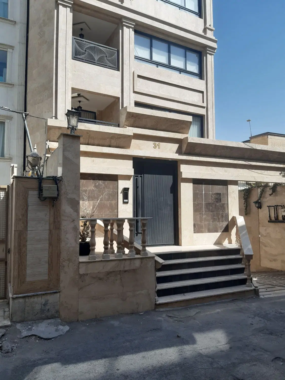 فروش آپارتمان ۱۶۸متری لوکس