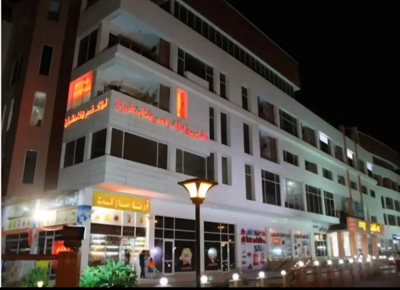 غرفه ۵۰متری همکف دیپلمات مرکز شهر داخل بازار دوبر
