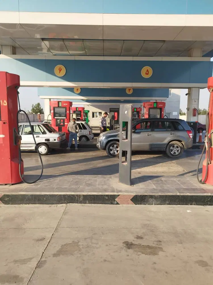 جایگاه سوخت بنزین شهری داخل تهران