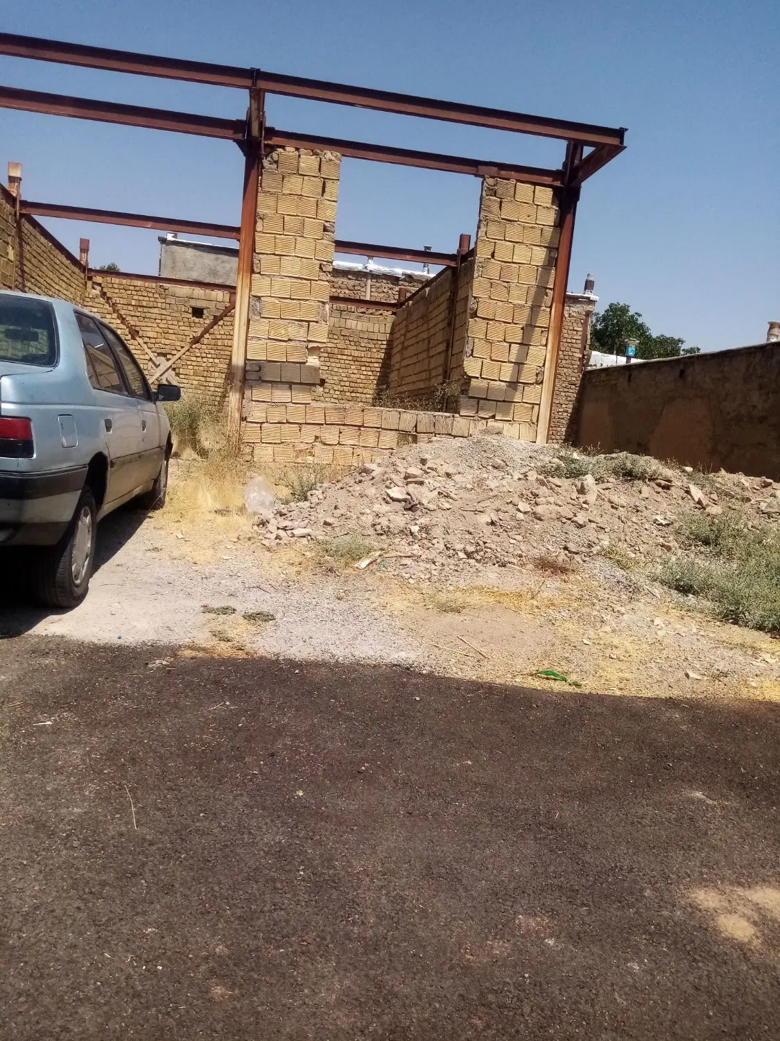 فروش خانه مسکونی واقع در شهر زاغه