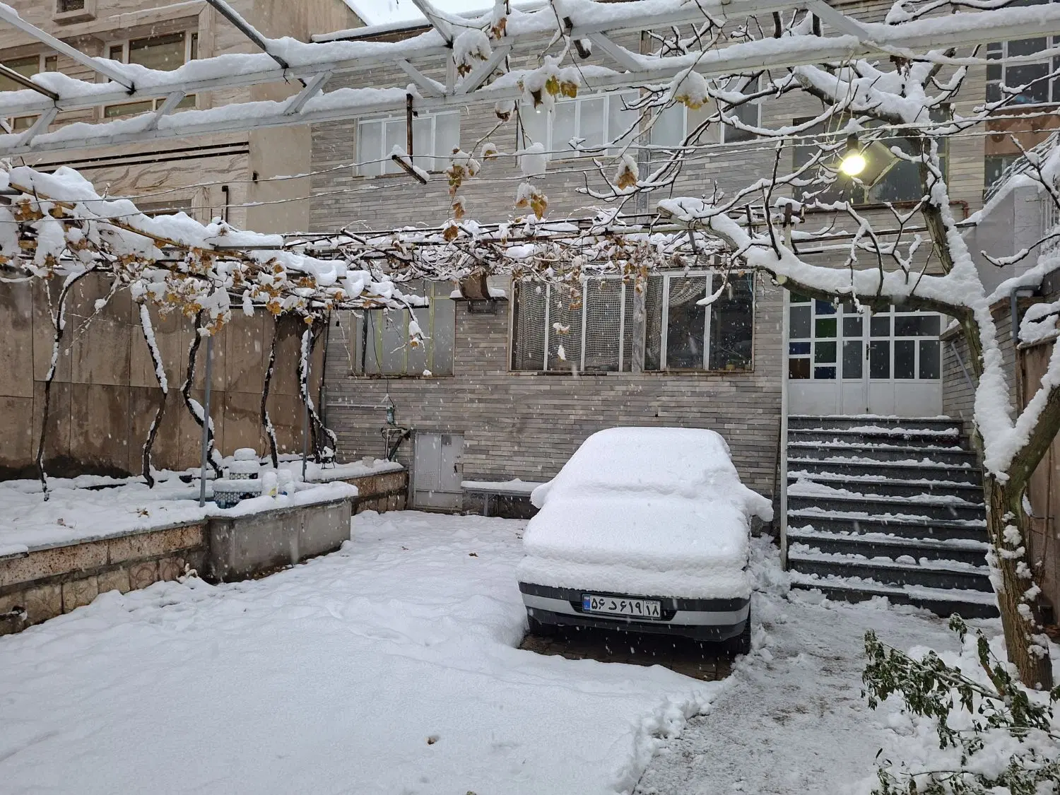 خانه ویلایی ۳۲۰ متر صدف