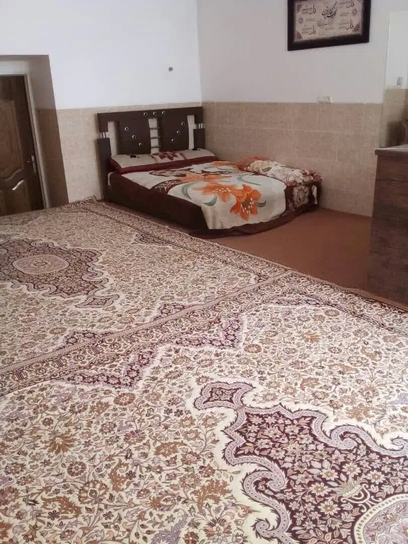 سوئیت مجردی و خانواده