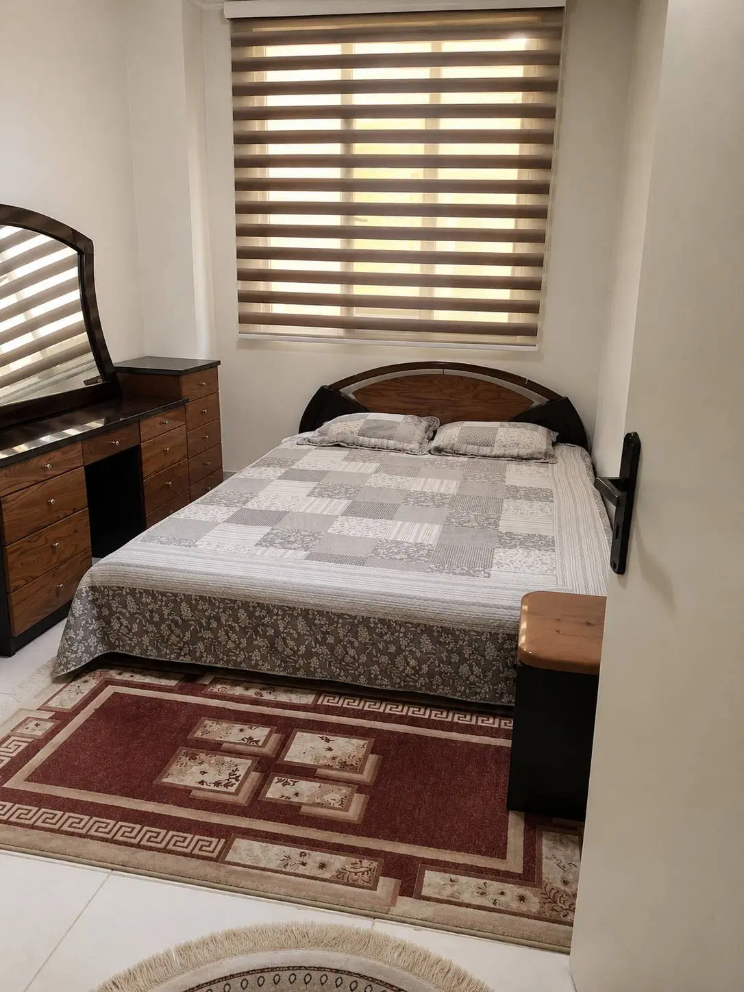 فروش واحد ۹۰ متری فول امکانات
