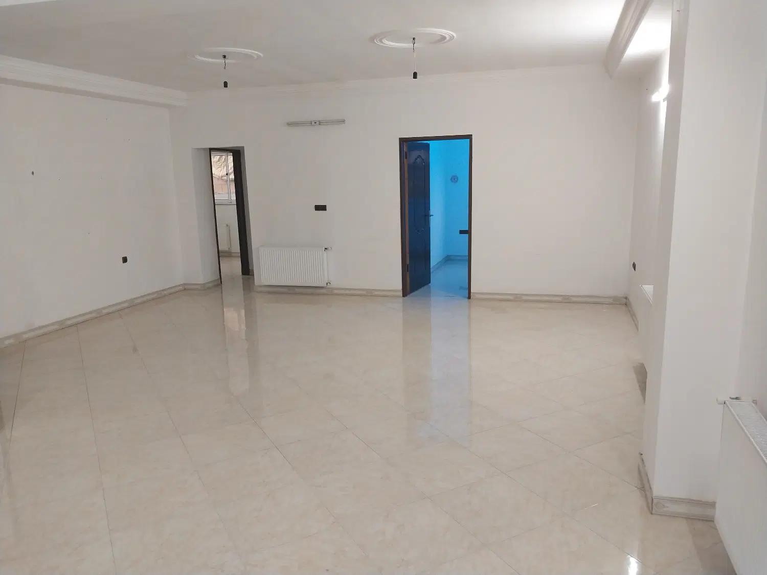 آپارتمان تک واحدی شیک در ابتدای جاده قائمشهر