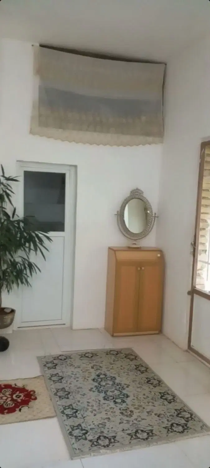 ویلایی ۲۴۰ متری