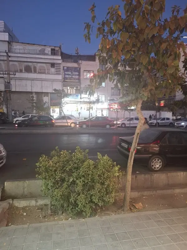۹۰ متری تجاری اصلی تهرانسر