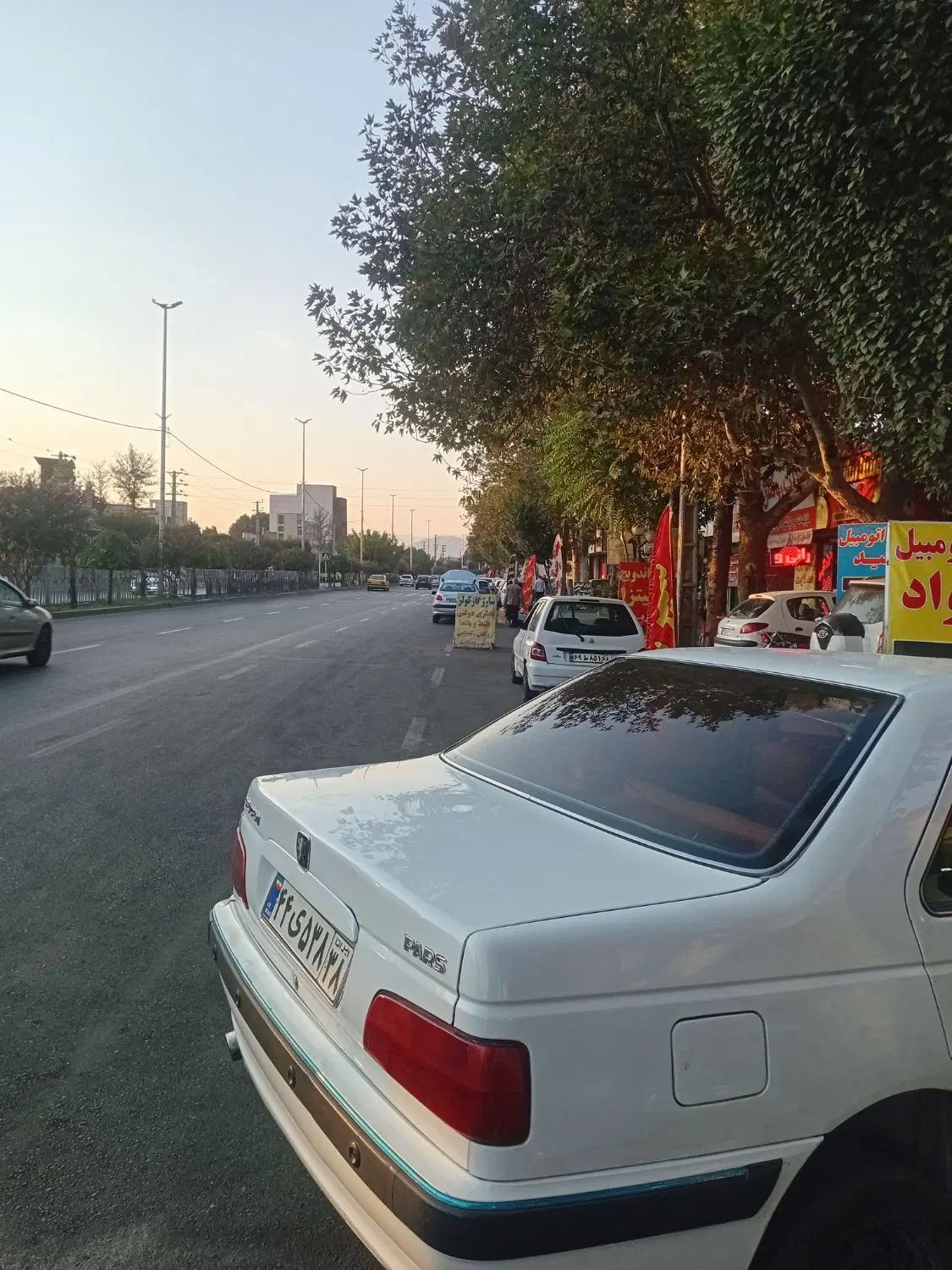 مغازه ۹۰ متری